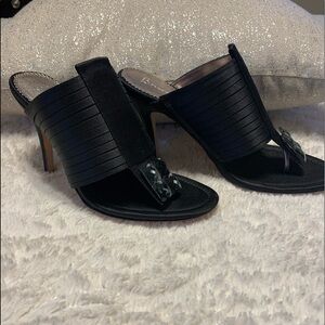 Bourne gorgeous satin thong style at toe‎ with jeweled detailing